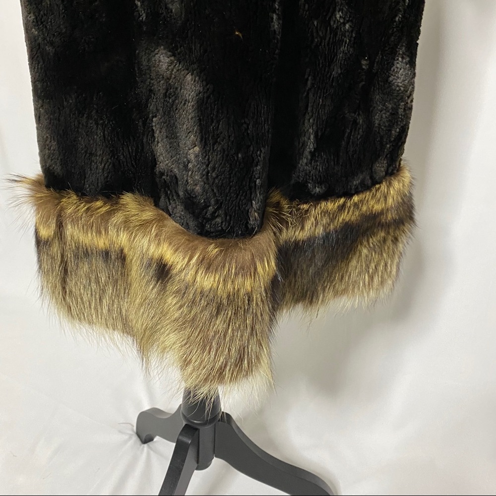 Vintage Double Breasted Victorian Brown Fur Coat - Picture 11 of 11